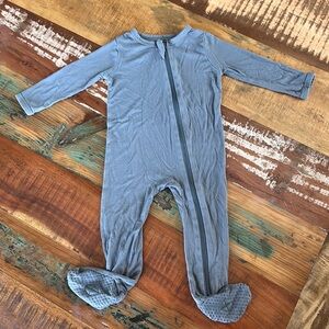 Kyte Baby 6-12 months footie (body suit)